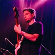 Profesor de Guitarra Jazz y Musica Moderna